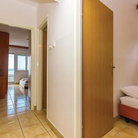 Apartment Gorgeous In With Kitchen *