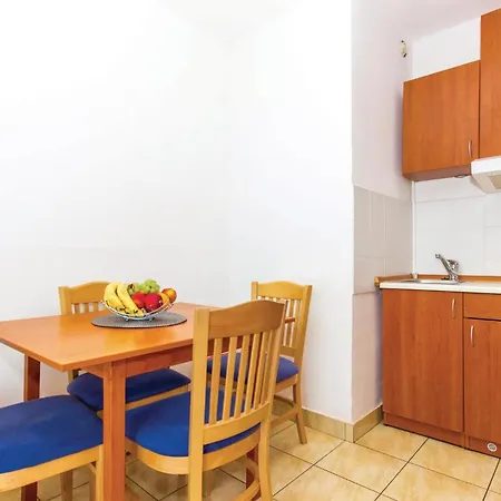 Gorgeous In With Kitchen